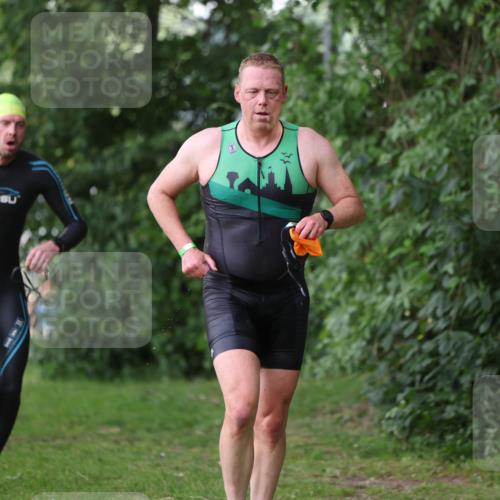 15.06.2025 - 7 Türme Triathlon Michael Strokosch http://msf.ph/oto/7928920 15.06.2025 09:25:25 Schwimmen 16, 56, 57, 58, 59, 60 meine-sportfotos.de