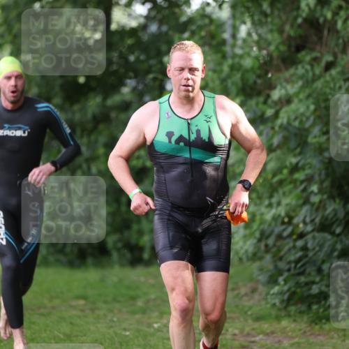 15.06.2025 - 7 Türme Triathlon Michael Strokosch http://msf.ph/oto/7928921 15.06.2025 09:25:25 Schwimmen 16, 56, 57, 58, 59, 60 meine-sportfotos.de