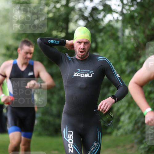 15.06.2025 - 7 Türme Triathlon Michael Strokosch http://msf.ph/oto/7928927 15.06.2025 09:25:27 Schwimmen 16, 56, 57, 58, 59, 60 meine-sportfotos.de