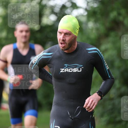 15.06.2025 - 7 Türme Triathlon Michael Strokosch http://msf.ph/oto/7928932 15.06.2025 09:25:28 Schwimmen 16, 56, 57, 58, 59, 60 meine-sportfotos.de