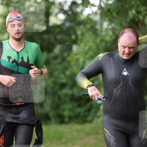 15.06.2025 - 7 Türme Triathlon Michael Strokosch http://msf.ph/oto/7928940 15.06.2025 09:25:32 Schwimmen 16, 56, 57, 58, 59, 60, 77 meine-sportfotos.de