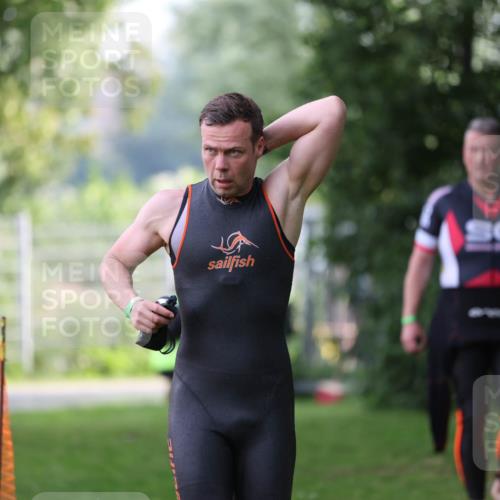 15.06.2025 - 7 Türme Triathlon Michael Strokosch http://msf.ph/oto/7928947 15.06.2025 09:25:35 Schwimmen 16, 19, 56, 57, 58, 59, 60, 77 meine-sportfotos.de