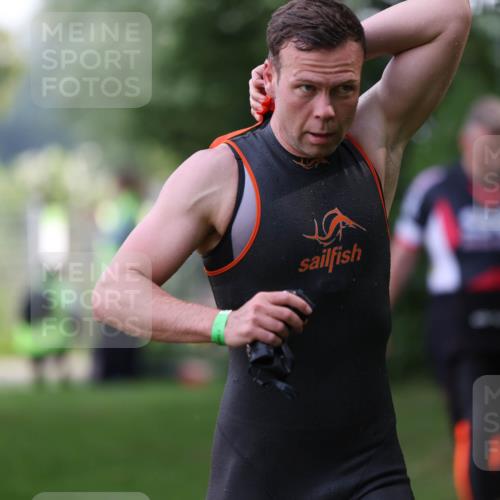 15.06.2025 - 7 Türme Triathlon Michael Strokosch http://msf.ph/oto/7928954 15.06.2025 09:25:36 Schwimmen 16, 19, 56, 57, 58, 59, 60, 77 meine-sportfotos.de
