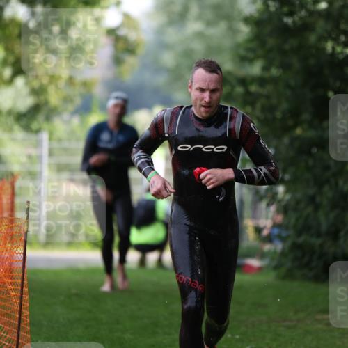 15.06.2025 - 7 Türme Triathlon Michael Strokosch http://msf.ph/oto/7928967 15.06.2025 09:25:51 Schwimmen 2, 4, 16, 19, 41, 42, 44, 45, 77 meine-sportfotos.de