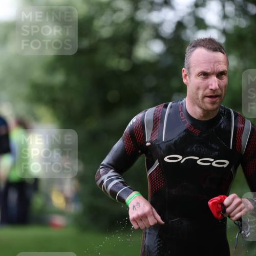 15.06.2025 - 7 Türme Triathlon Michael Strokosch http://msf.ph/oto/7928976 15.06.2025 09:25:53 Schwimmen 2, 4, 19, 41, 42, 44, 45, 77 meine-sportfotos.de