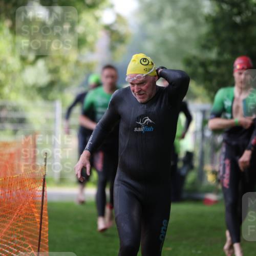 15.06.2025 - 7 Türme Triathlon Michael Strokosch http://msf.ph/oto/7928992 15.06.2025 09:26:05 Schwimmen 2, 4, 19, 41, 42, 44, 45, 66, 67, 68, 69, 70 meine-sportfotos.de