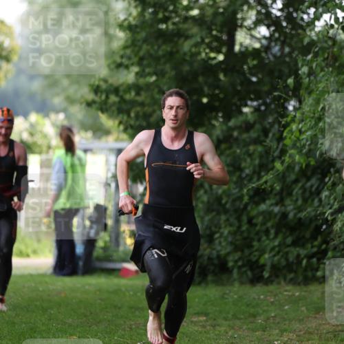 15.06.2025 - 7 Türme Triathlon Michael Strokosch http://msf.ph/oto/7929017 15.06.2025 09:26:14 Schwimmen 4, 41, 42, 44, 45, 66, 67, 68, 69, 70 meine-sportfotos.de