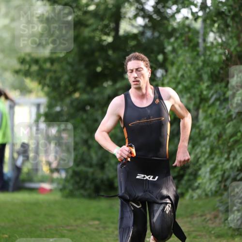 15.06.2025 - 7 Türme Triathlon Michael Strokosch http://msf.ph/oto/7929021 15.06.2025 09:26:15 Schwimmen 4, 41, 42, 44, 45, 66, 67, 68, 69, 70 meine-sportfotos.de
