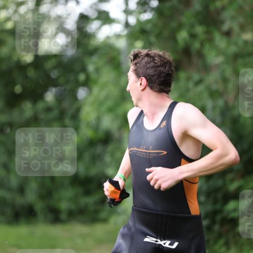 15.06.2025 - 7 Türme Triathlon Michael Strokosch http://msf.ph/oto/7929026 15.06.2025 09:26:16 Schwimmen 4, 42, 44, 45, 66, 67, 68, 69, 70 meine-sportfotos.de