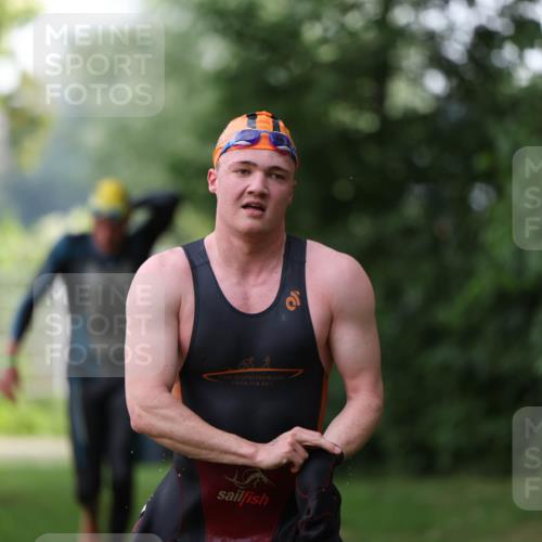 15.06.2025 - 7 Türme Triathlon Michael Strokosch http://msf.ph/oto/7929031 15.06.2025 09:26:18 Schwimmen 4, 44, 66, 67, 68, 69, 70 meine-sportfotos.de