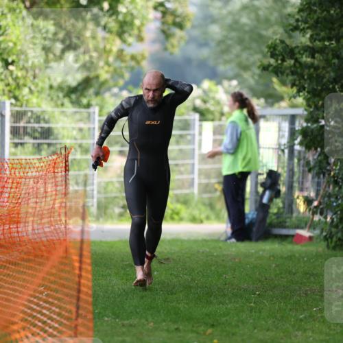 15.06.2025 - 7 Türme Triathlon Michael Strokosch http://msf.ph/oto/7929057 15.06.2025 09:26:51 Schwimmen 5, 53, 54, 55 meine-sportfotos.de