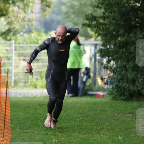 15.06.2025 - 7 Türme Triathlon Michael Strokosch http://msf.ph/oto/7929059 15.06.2025 09:26:52 Schwimmen 5, 53, 54, 55 meine-sportfotos.de