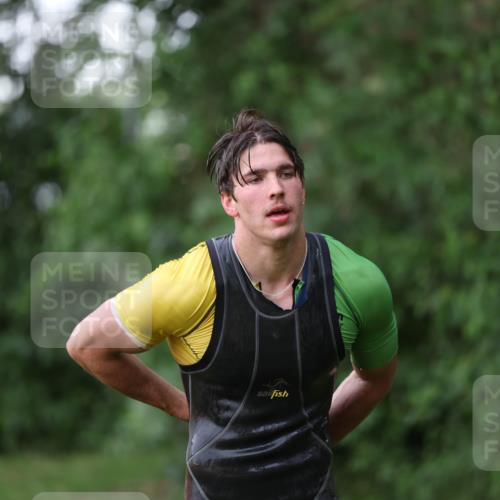 15.06.2025 - 7 Türme Triathlon Michael Strokosch http://msf.ph/oto/7929080 15.06.2025 09:27:01 Schwimmen 5, 53, 54, 55 meine-sportfotos.de