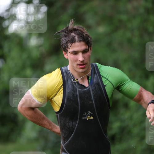 15.06.2025 - 7 Türme Triathlon Michael Strokosch http://msf.ph/oto/7929081 15.06.2025 09:27:02 Schwimmen 5, 53, 54, 55 meine-sportfotos.de
