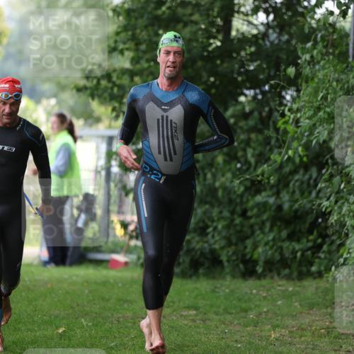 15.06.2025 - 7 Türme Triathlon Michael Strokosch http://msf.ph/oto/7929084 15.06.2025 09:27:05 Schwimmen 5, 53, 54, 55 meine-sportfotos.de