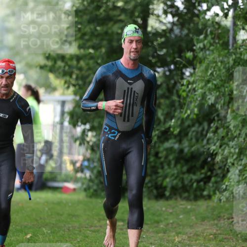 15.06.2025 - 7 Türme Triathlon Michael Strokosch http://msf.ph/oto/7929086 15.06.2025 09:27:05 Schwimmen 5, 53, 54, 55 meine-sportfotos.de