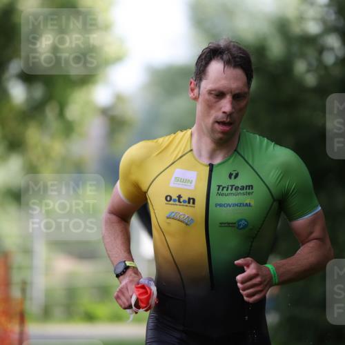 15.06.2025 - 7 Türme Triathlon Michael Strokosch http://msf.ph/oto/7929111 15.06.2025 09:27:27 Schwimmen 51, 52 meine-sportfotos.de