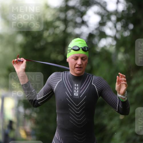 15.06.2025 - 7 Türme Triathlon Michael Strokosch http://msf.ph/oto/7929146 15.06.2025 09:28:53 Schwimmen 132 meine-sportfotos.de