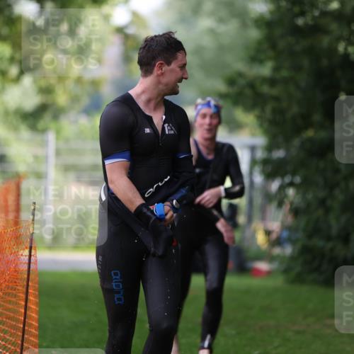 15.06.2025 - 7 Türme Triathlon Michael Strokosch http://msf.ph/oto/7929156 15.06.2025 09:29:15 Schwimmen 154, 155 meine-sportfotos.de