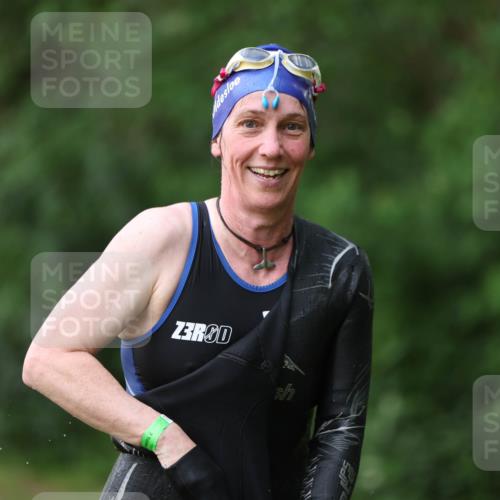 15.06.2025 - 7 Türme Triathlon Michael Strokosch http://msf.ph/oto/7929166 15.06.2025 09:29:18 Schwimmen 154, 155 meine-sportfotos.de