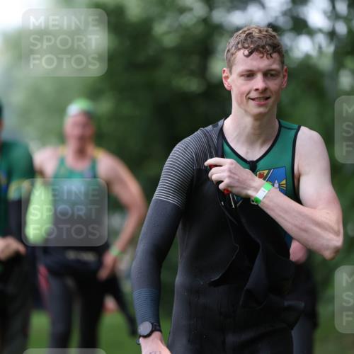 15.06.2025 - 7 Türme Triathlon Michael Strokosch http://msf.ph/oto/7929180 15.06.2025 09:30:07 Schwimmen 149, 150, 151, 152, 153 meine-sportfotos.de
