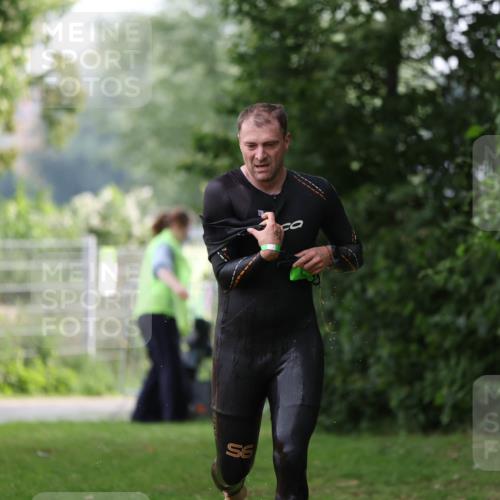 15.06.2025 - 7 Türme Triathlon Michael Strokosch http://msf.ph/oto/7929191 15.06.2025 09:30:50 Schwimmen 21, 22, 23, 24, 25, 156 meine-sportfotos.de