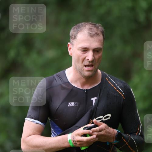 15.06.2025 - 7 Türme Triathlon Michael Strokosch http://msf.ph/oto/7929201 15.06.2025 09:30:52 Schwimmen 21, 22, 23, 24, 25, 156 meine-sportfotos.de