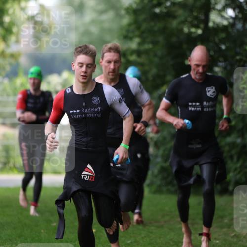 15.06.2025 - 7 Türme Triathlon Michael Strokosch http://msf.ph/oto/7929207 15.06.2025 09:30:59 Schwimmen 21, 22, 23, 24, 25, 156 meine-sportfotos.de