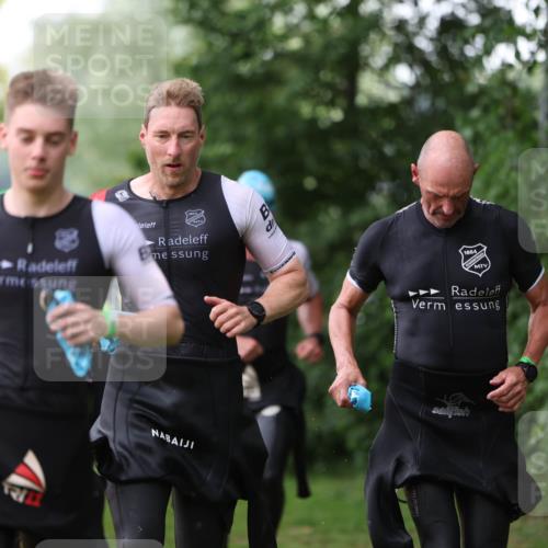 15.06.2025 - 7 Türme Triathlon Michael Strokosch http://msf.ph/oto/7929210 15.06.2025 09:31:00 Schwimmen 21, 22, 23, 24, 25, 156 meine-sportfotos.de