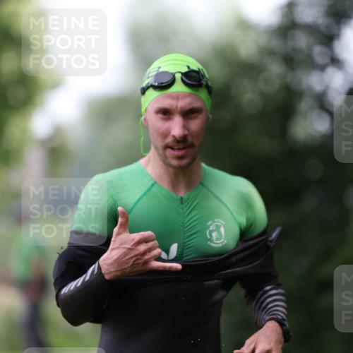 15.06.2025 - 7 Türme Triathlon Michael Strokosch http://msf.ph/oto/7929238 15.06.2025 09:32:05 Schwimmen 130, 133, 134, 135 meine-sportfotos.de