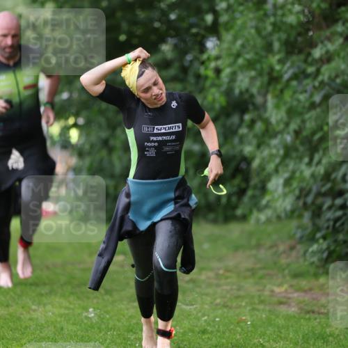 15.06.2025 - 7 Türme Triathlon Michael Strokosch http://msf.ph/oto/7929290 15.06.2025 09:34:14 Schwimmen 145, 146, 147, 148 meine-sportfotos.de