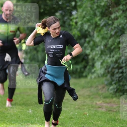 15.06.2025 - 7 Türme Triathlon Michael Strokosch http://msf.ph/oto/7929291 15.06.2025 09:34:14 Schwimmen 145, 146, 147, 148 meine-sportfotos.de