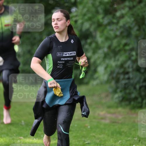 15.06.2025 - 7 Türme Triathlon Michael Strokosch http://msf.ph/oto/7929293 15.06.2025 09:34:15 Schwimmen 145, 146, 147, 148 meine-sportfotos.de