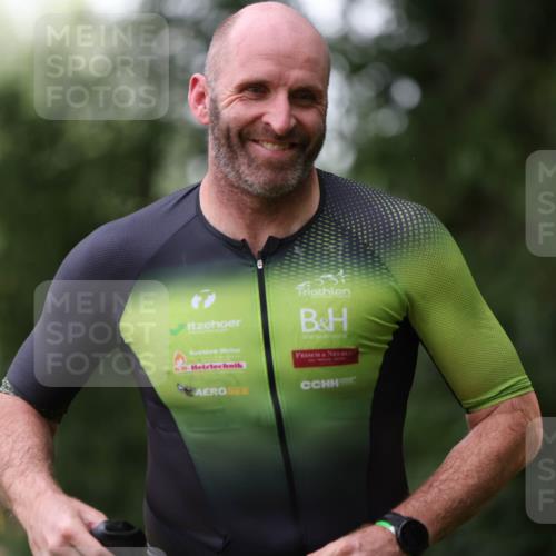 15.06.2025 - 7 Türme Triathlon Michael Strokosch http://msf.ph/oto/7929303 15.06.2025 09:34:17 Schwimmen 145, 146, 147, 148 meine-sportfotos.de