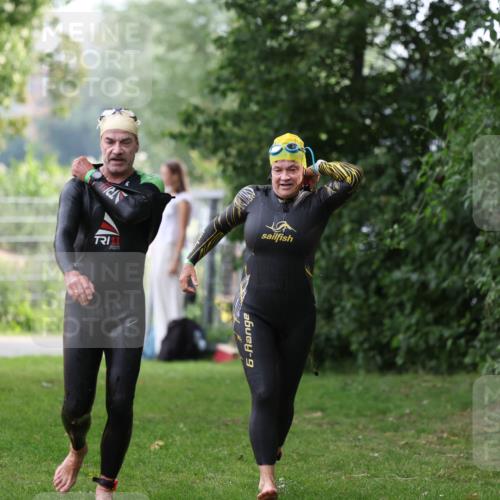 15.06.2025 - 7 Türme Triathlon Michael Strokosch http://msf.ph/oto/7929310 15.06.2025 09:34:25 Schwimmen 137, 138, 145, 146, 147 meine-sportfotos.de