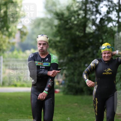 15.06.2025 - 7 Türme Triathlon Michael Strokosch http://msf.ph/oto/7929315 15.06.2025 09:34:27 Schwimmen 137, 138, 145, 146 meine-sportfotos.de