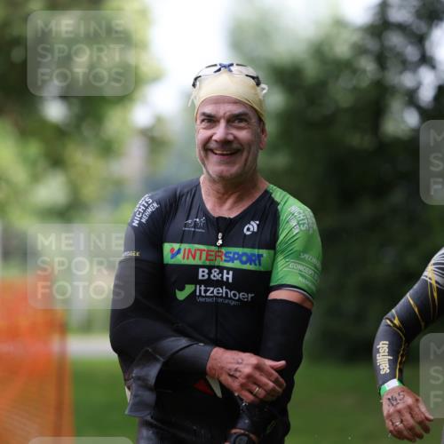 15.06.2025 - 7 Türme Triathlon Michael Strokosch http://msf.ph/oto/7929321 15.06.2025 09:34:28 Schwimmen 137, 138, 145, 146 meine-sportfotos.de