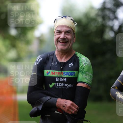 15.06.2025 - 7 Türme Triathlon Michael Strokosch http://msf.ph/oto/7929322 15.06.2025 09:34:29 Schwimmen 137, 138, 145, 146 meine-sportfotos.de