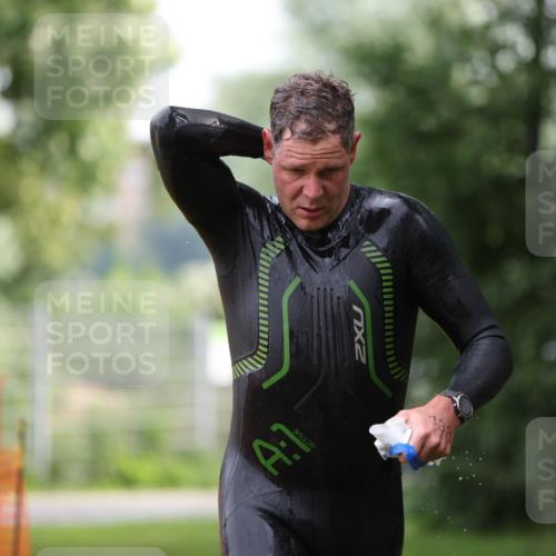 15.06.2025 - 7 Türme Triathlon Michael Strokosch http://msf.ph/oto/7929339 15.06.2025 09:34:42 Schwimmen 137, 138, 145, 146 meine-sportfotos.de