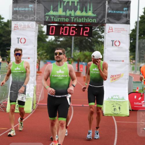 15.06.2025 - 7 Türme Triathlon Michael Strokosch http://msf.ph/oto/7929387 15.06.2025 10:06:12 Ziel 11, 12, 13, 14 meine-sportfotos.de