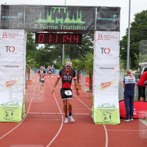 15.06.2025 - 7 Türme Triathlon Michael Strokosch http://msf.ph/oto/7929399 15.06.2025 10:11:44 Ziel 32, 35 meine-sportfotos.de
