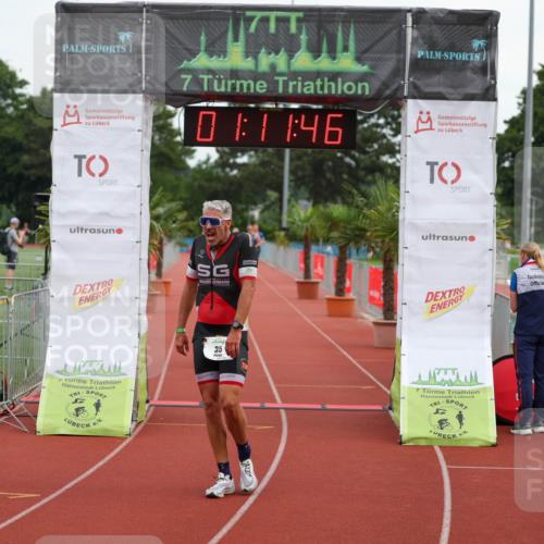 15.06.2025 - 7 Türme Triathlon Michael Strokosch http://msf.ph/oto/7929405 15.06.2025 10:11:46 Ziel 32, 35 meine-sportfotos.de