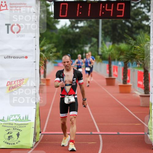 15.06.2025 - 7 Türme Triathlon Michael Strokosch http://msf.ph/oto/7929409 15.06.2025 10:11:49 Ziel 32, 35 meine-sportfotos.de