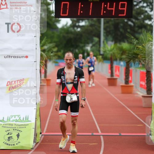 15.06.2025 - 7 Türme Triathlon Michael Strokosch http://msf.ph/oto/7929410 15.06.2025 10:11:49 Ziel 32, 35 meine-sportfotos.de