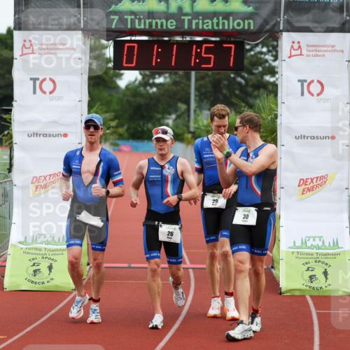 15.06.2025 - 7 Türme Triathlon Michael Strokosch http://msf.ph/oto/7929428 15.06.2025 10:11:57 Ziel 26, 27, 29, 30 meine-sportfotos.de