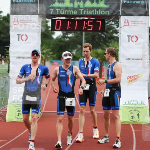 15.06.2025 - 7 Türme Triathlon Michael Strokosch http://msf.ph/oto/7929431 15.06.2025 10:11:58 Ziel 26, 27, 29, 30 meine-sportfotos.de