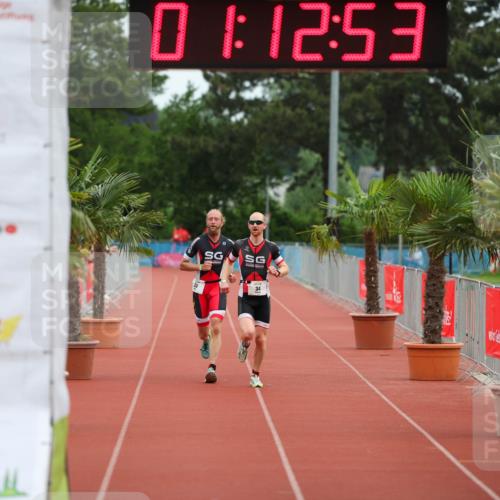 15.06.2025 - 7 Türme Triathlon Michael Strokosch http://msf.ph/oto/7929436 15.06.2025 10:12:54 Ziel 33, 34 meine-sportfotos.de