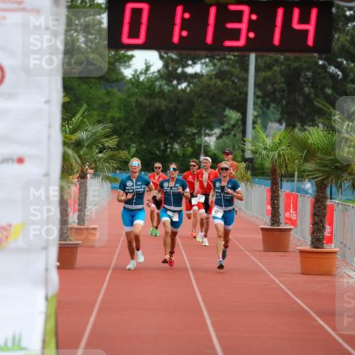 15.06.2025 - 7 Türme Triathlon Michael Strokosch http://msf.ph/oto/7929454 15.06.2025 10:13:15 Ziel 81, 82, 83 meine-sportfotos.de