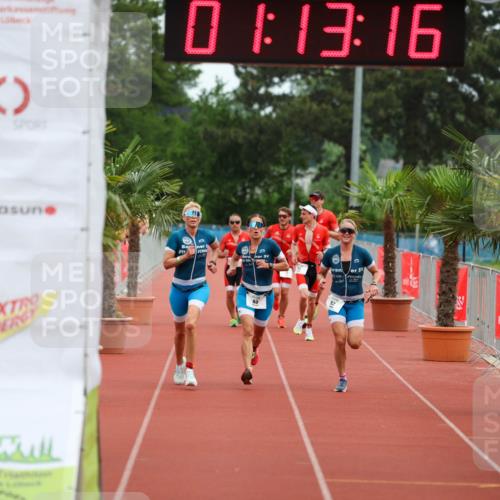 15.06.2025 - 7 Türme Triathlon Michael Strokosch http://msf.ph/oto/7929459 15.06.2025 10:13:16 Ziel 81, 82, 83 meine-sportfotos.de