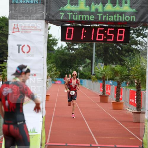 15.06.2025 - 7 Türme Triathlon Michael Strokosch http://msf.ph/oto/7929605 15.06.2025 10:16:59 Ziel 9 meine-sportfotos.de